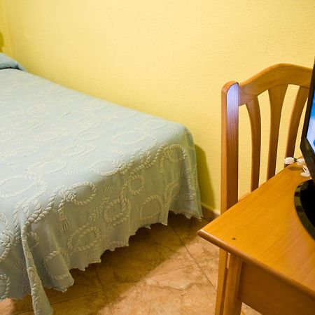 Pension Aries II Cuenca  Exterior photo