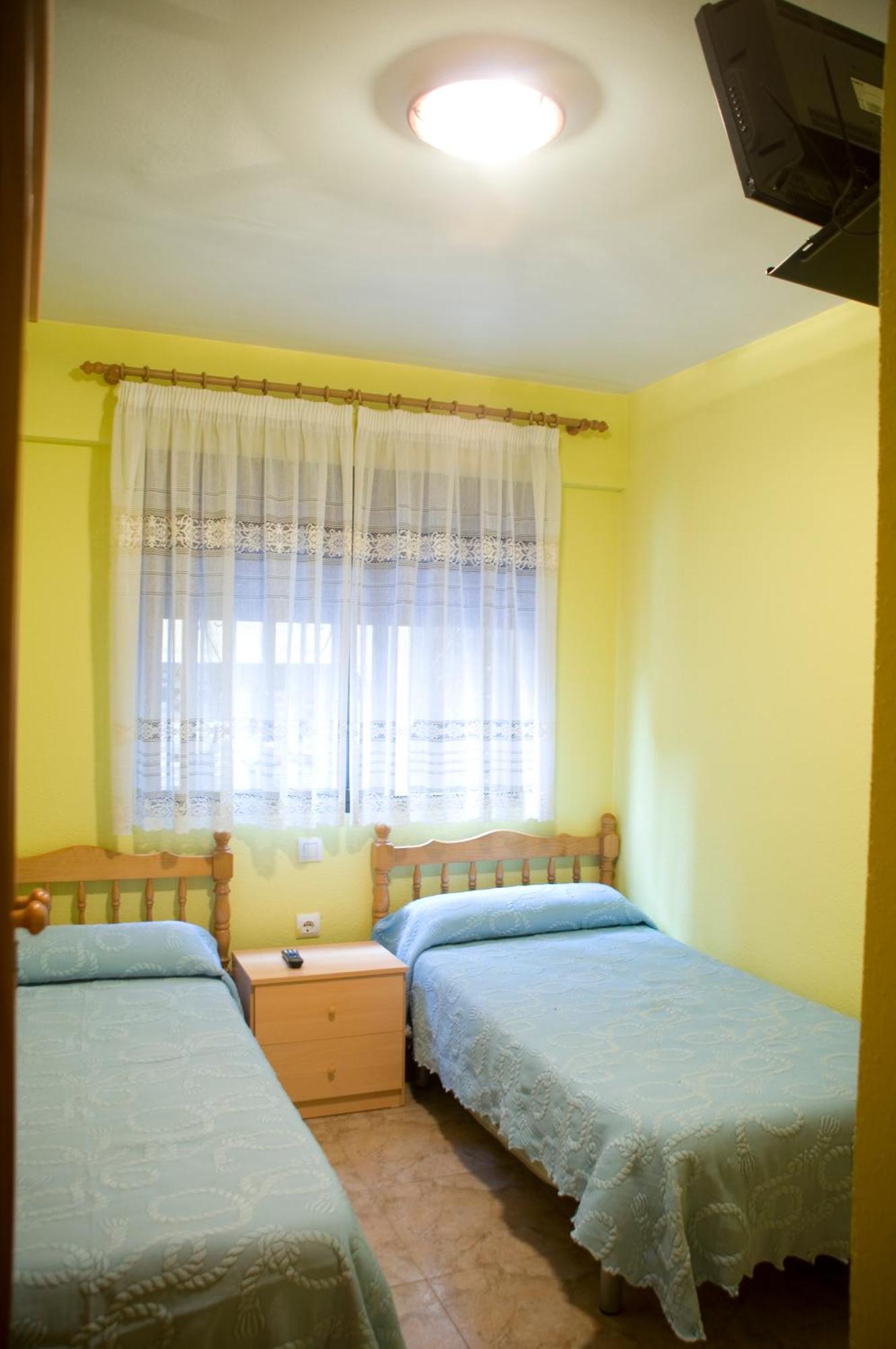Pension Aries II Cuenca  Exterior photo