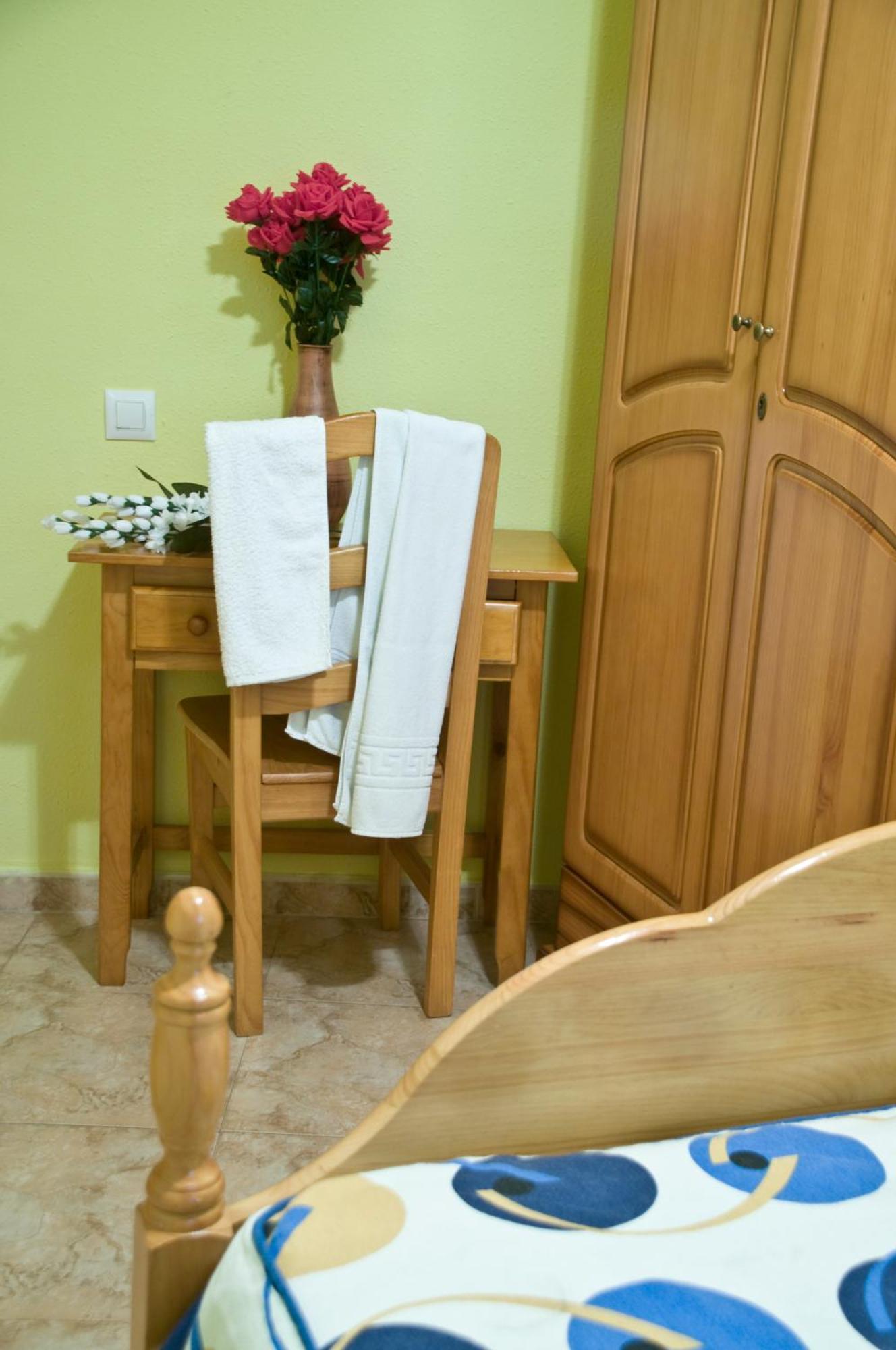 Pension Aries II Cuenca  Exterior photo